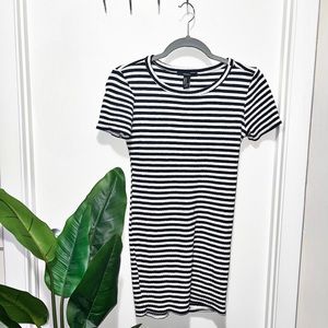 Forever 21 Blue & White Striped T-Shirt Dress in Size Medium.